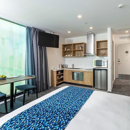 Quest On Cambridge Apartment ไครสต์เชิร์ช ภายนอก รูปภาพ