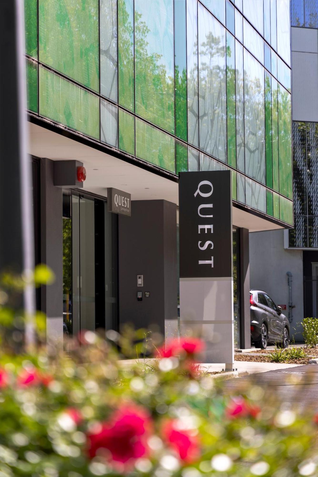 Quest On Cambridge Apartment ไครสต์เชิร์ช ภายนอก รูปภาพ